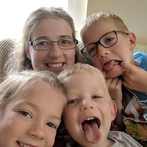 Meet your Posher, Sara